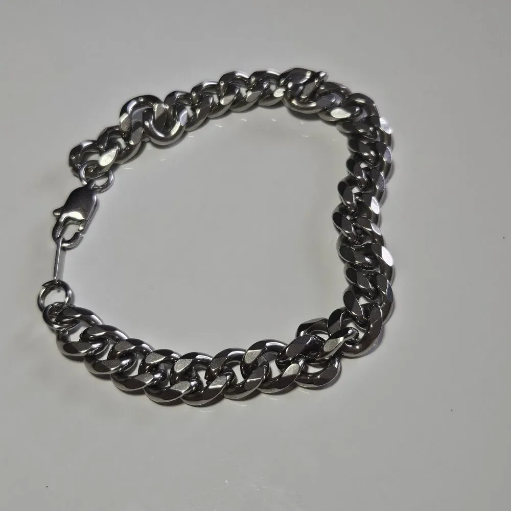 Men's Solid Polished Stainless Steel Cuban link Bracelet 8.5